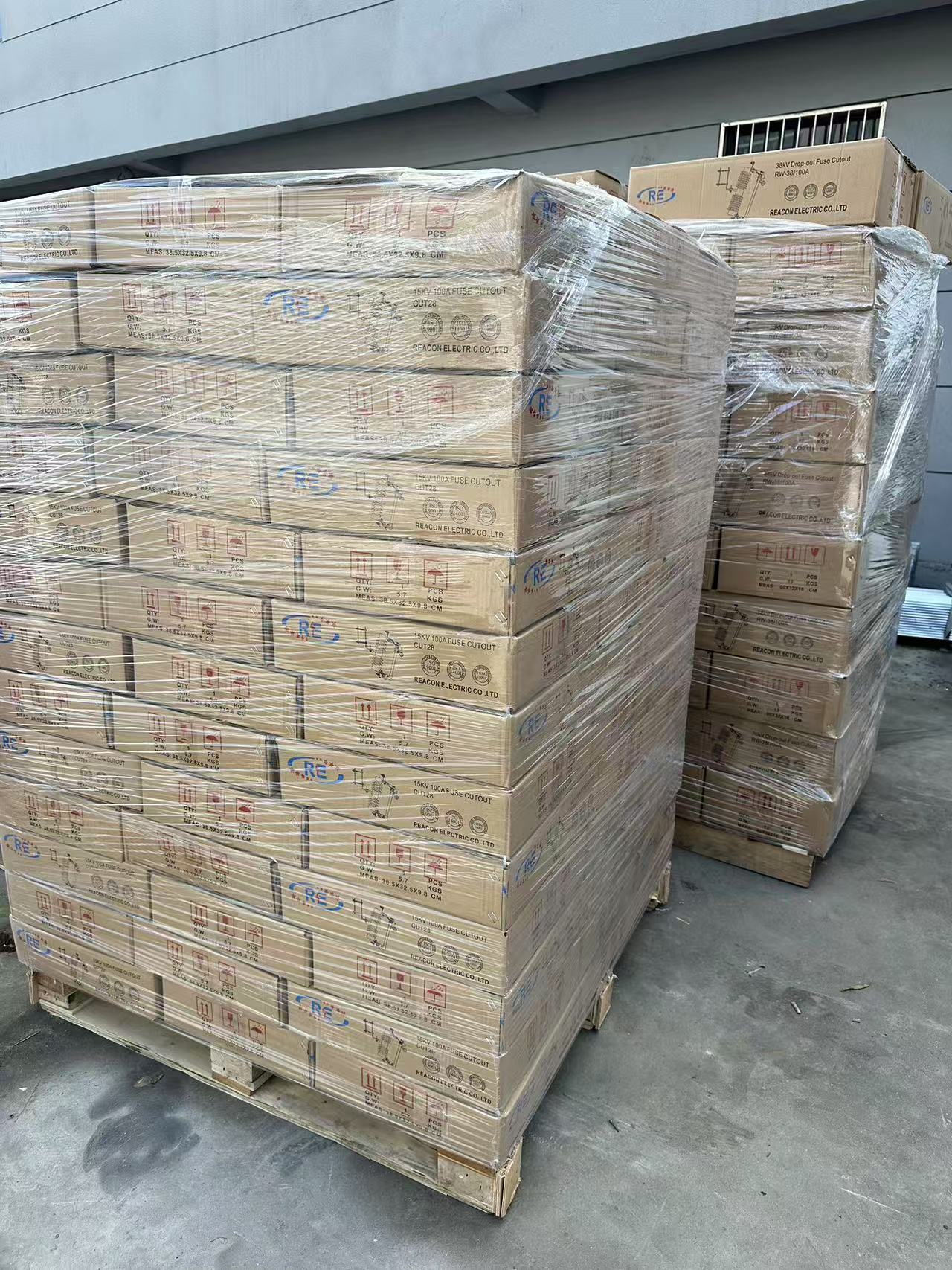 22a1052215fa271f7497660ec174ec3e